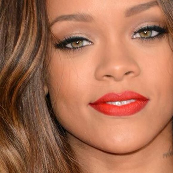 MAC DANGEROUS 702 Lipstick NIB Retro Matte - Picture 3 of 4